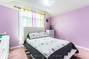 26 Arctic Willow Rd E