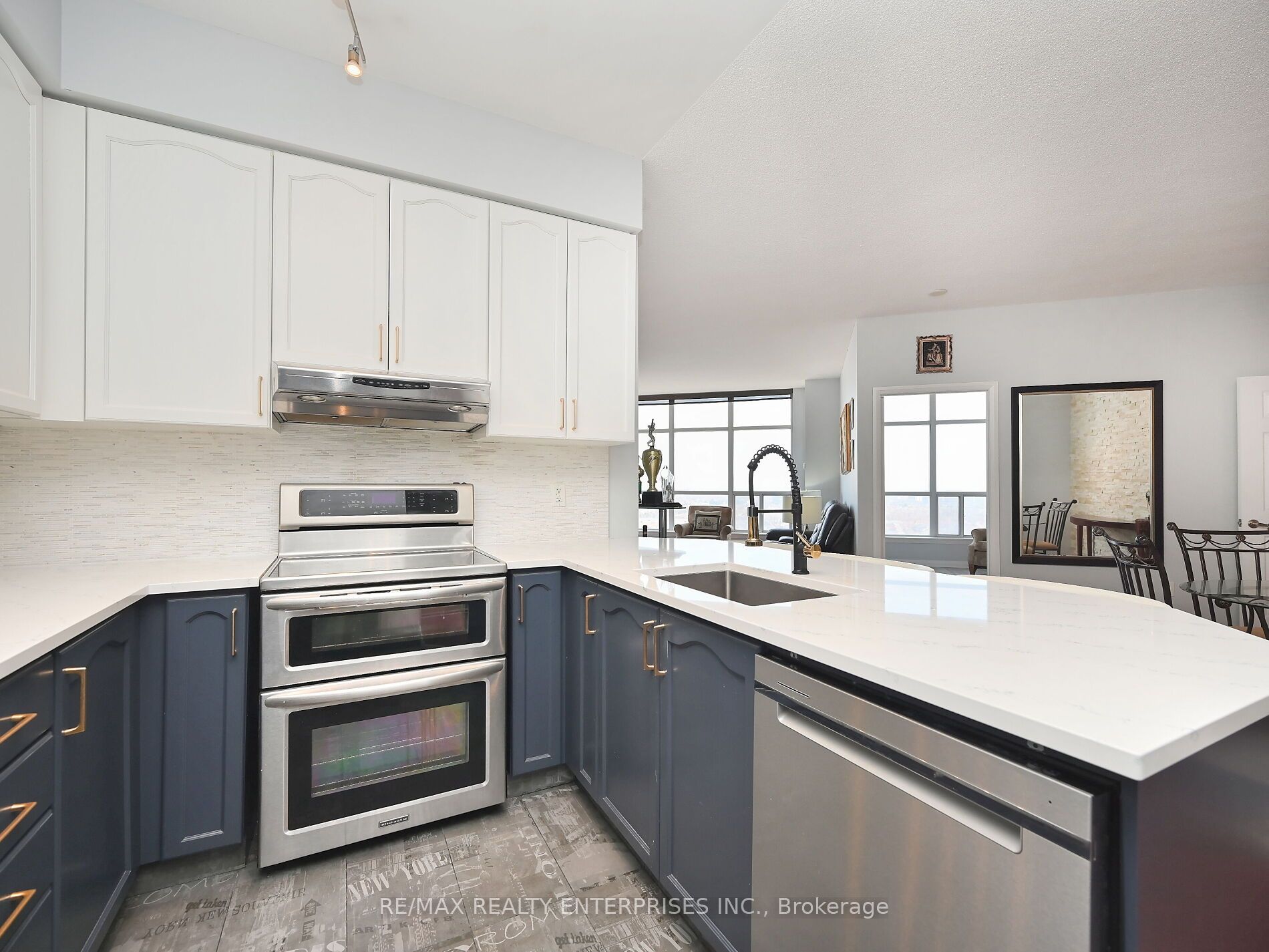 220 Forum Dr, #Ph 101