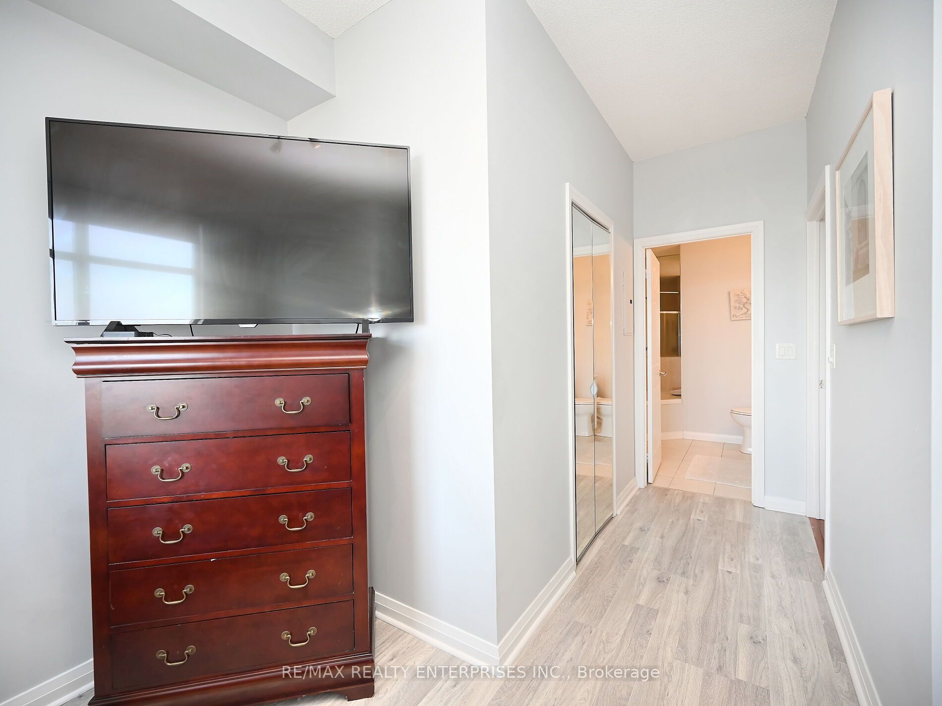 220 Forum Dr, #Ph 101