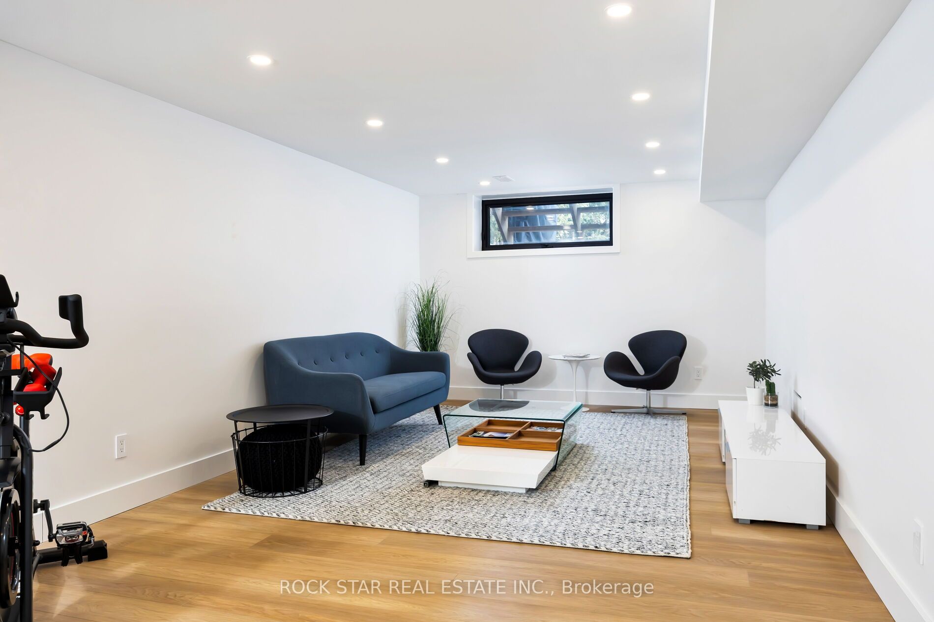 1722 Wedmore Way