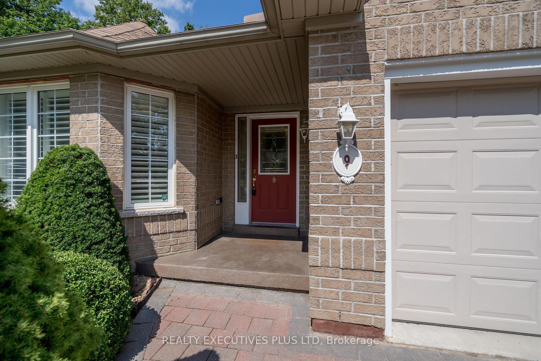 9 Hilliard Court