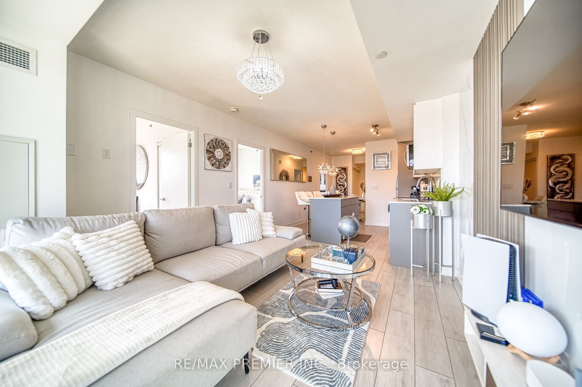 3210 Dakota Common #A208