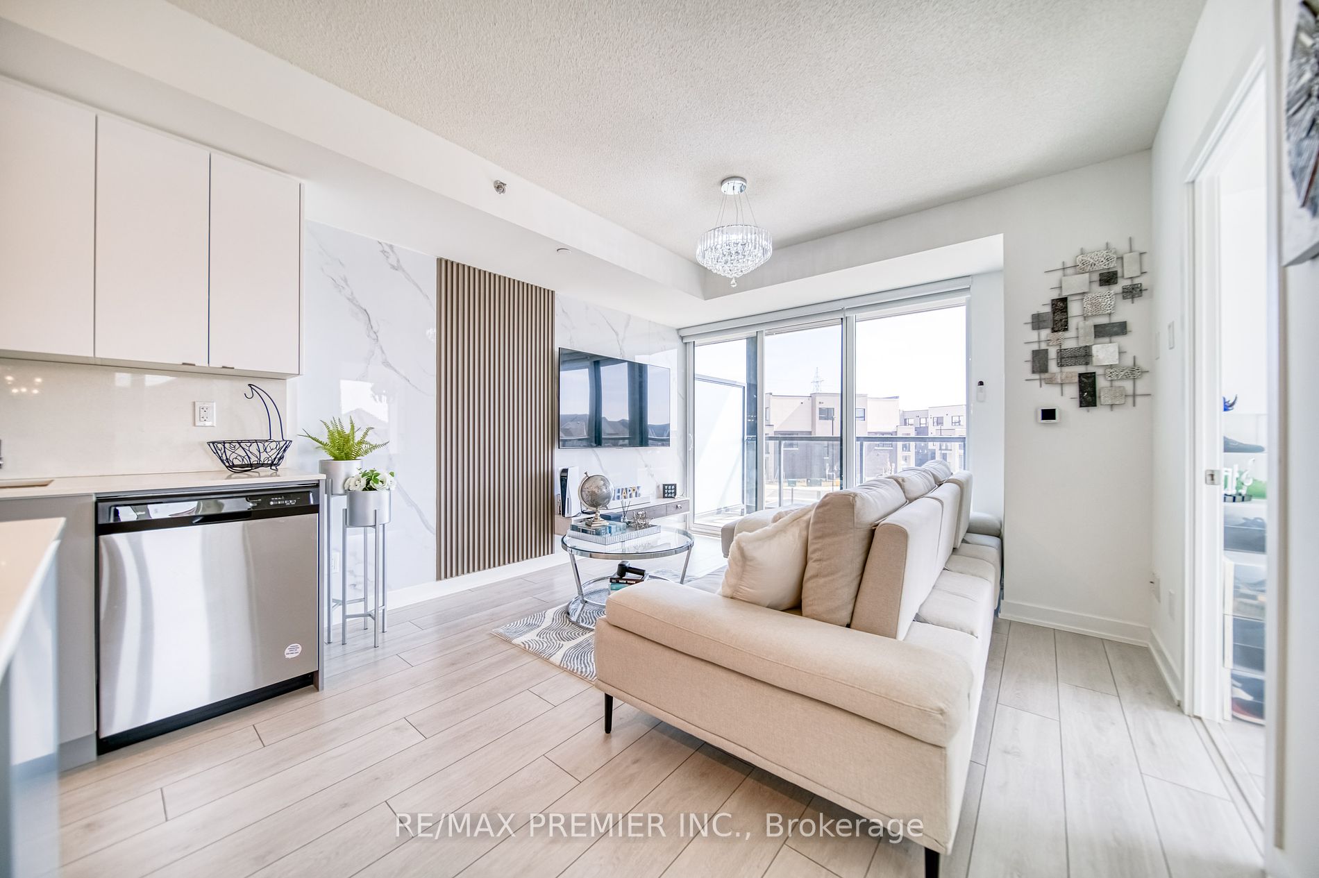3210 Dakota Common #A208