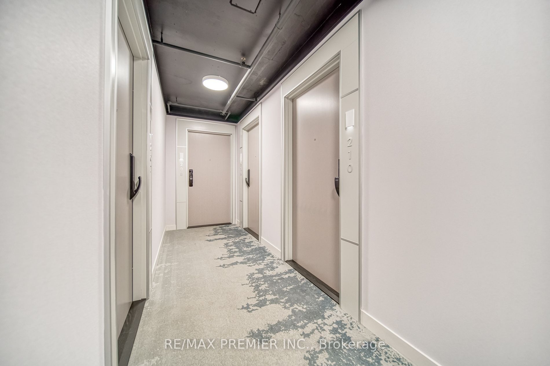 3210 Dakota Common #A208