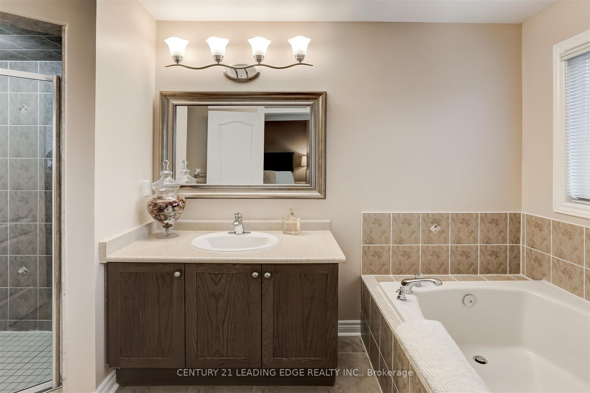 4843 Verdi St