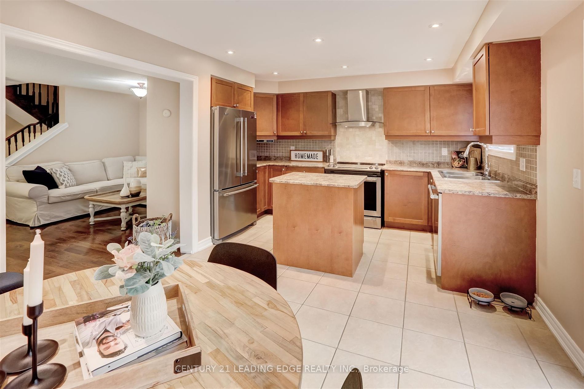 4843 Verdi St