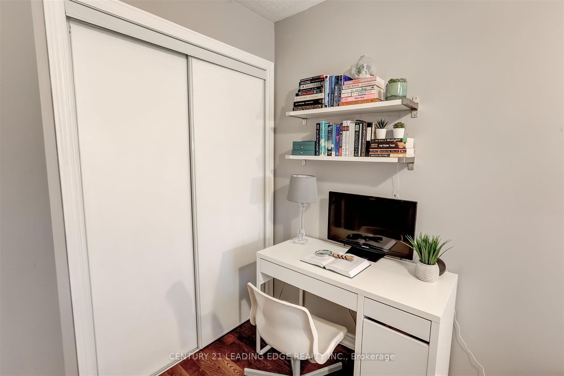 4843 Verdi St