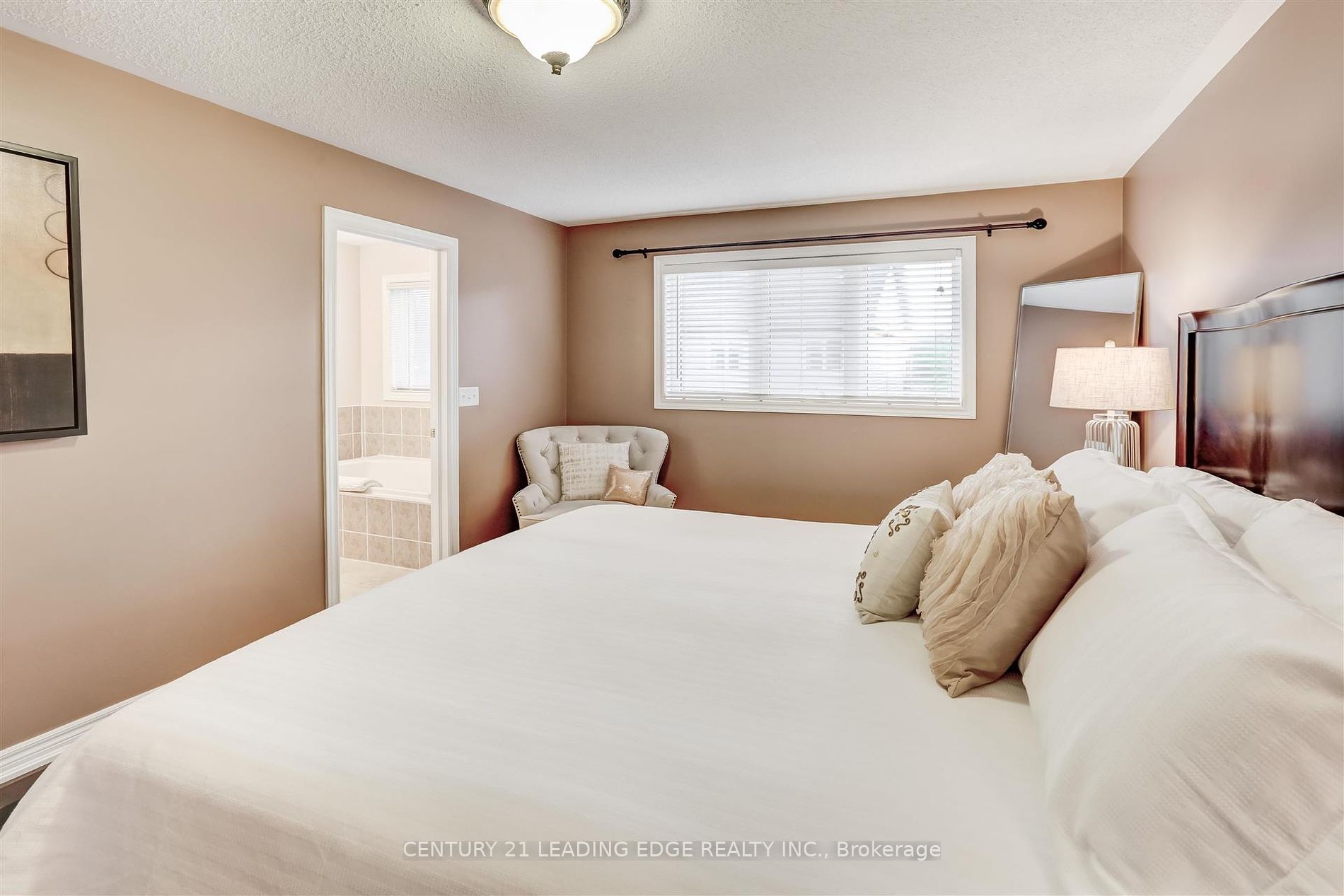 4843 Verdi St