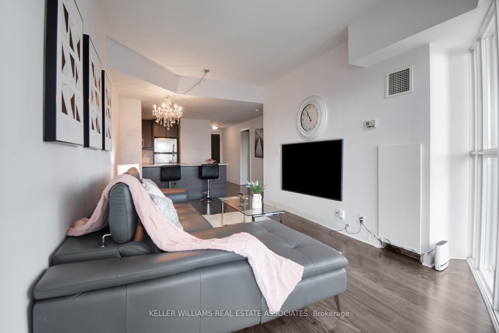 50 Absolute Ave, #1604