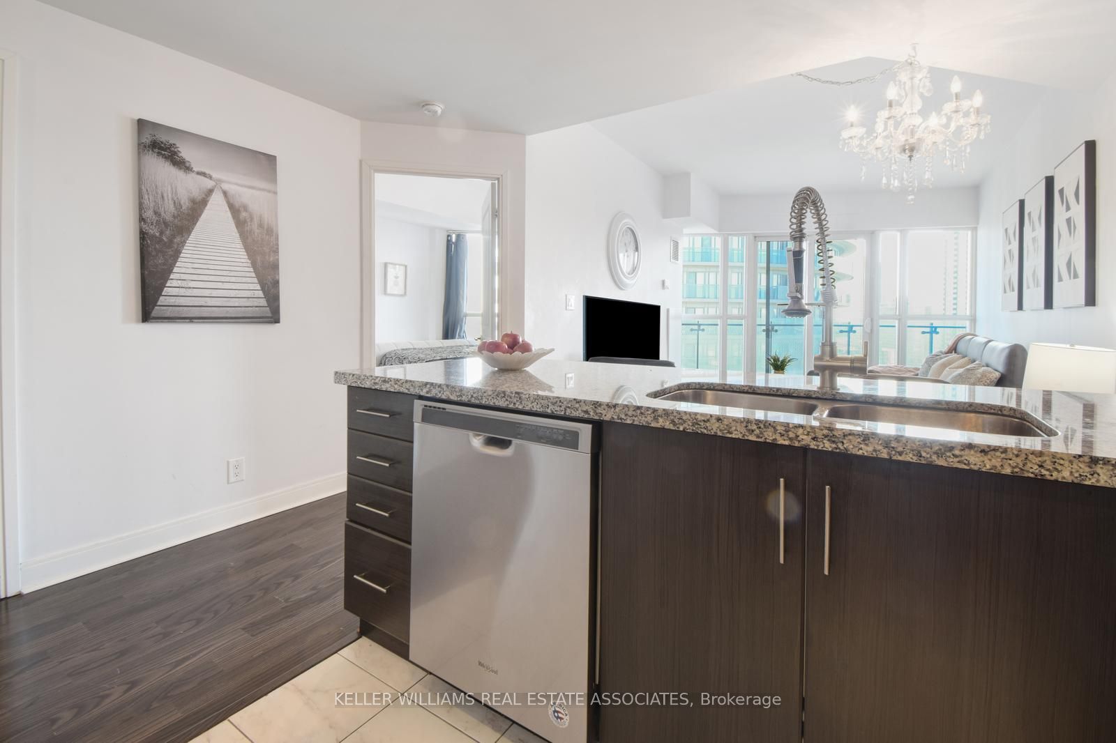 50 Absolute Ave, #1604