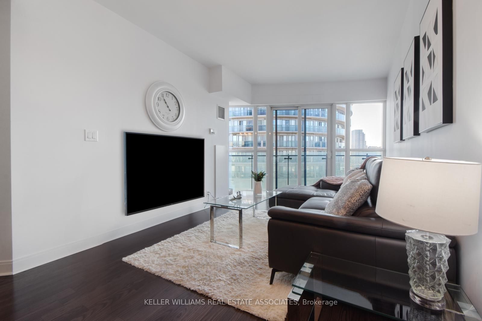 50 Absolute Ave, #1604