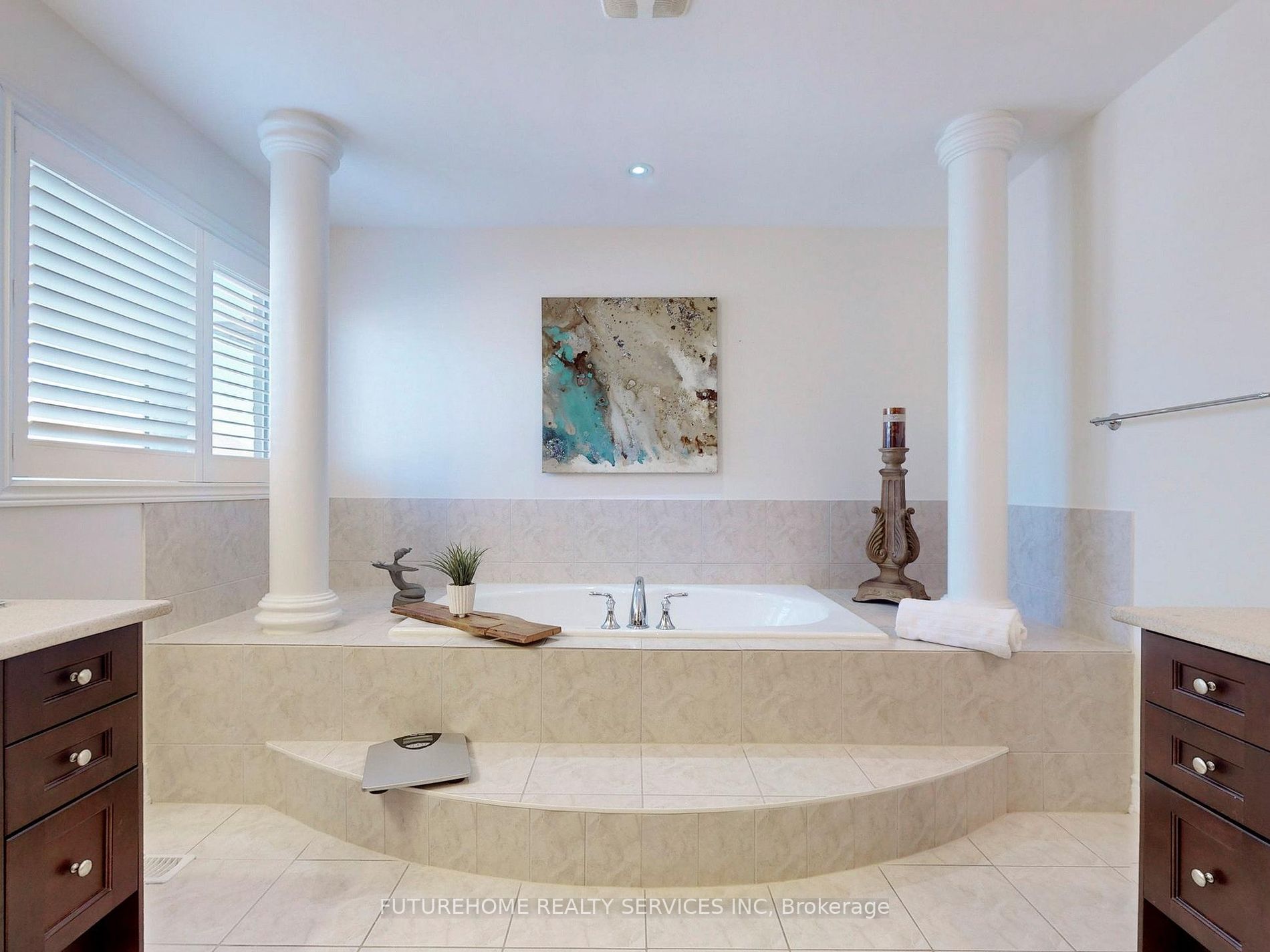 46 Eaglesprings Cres