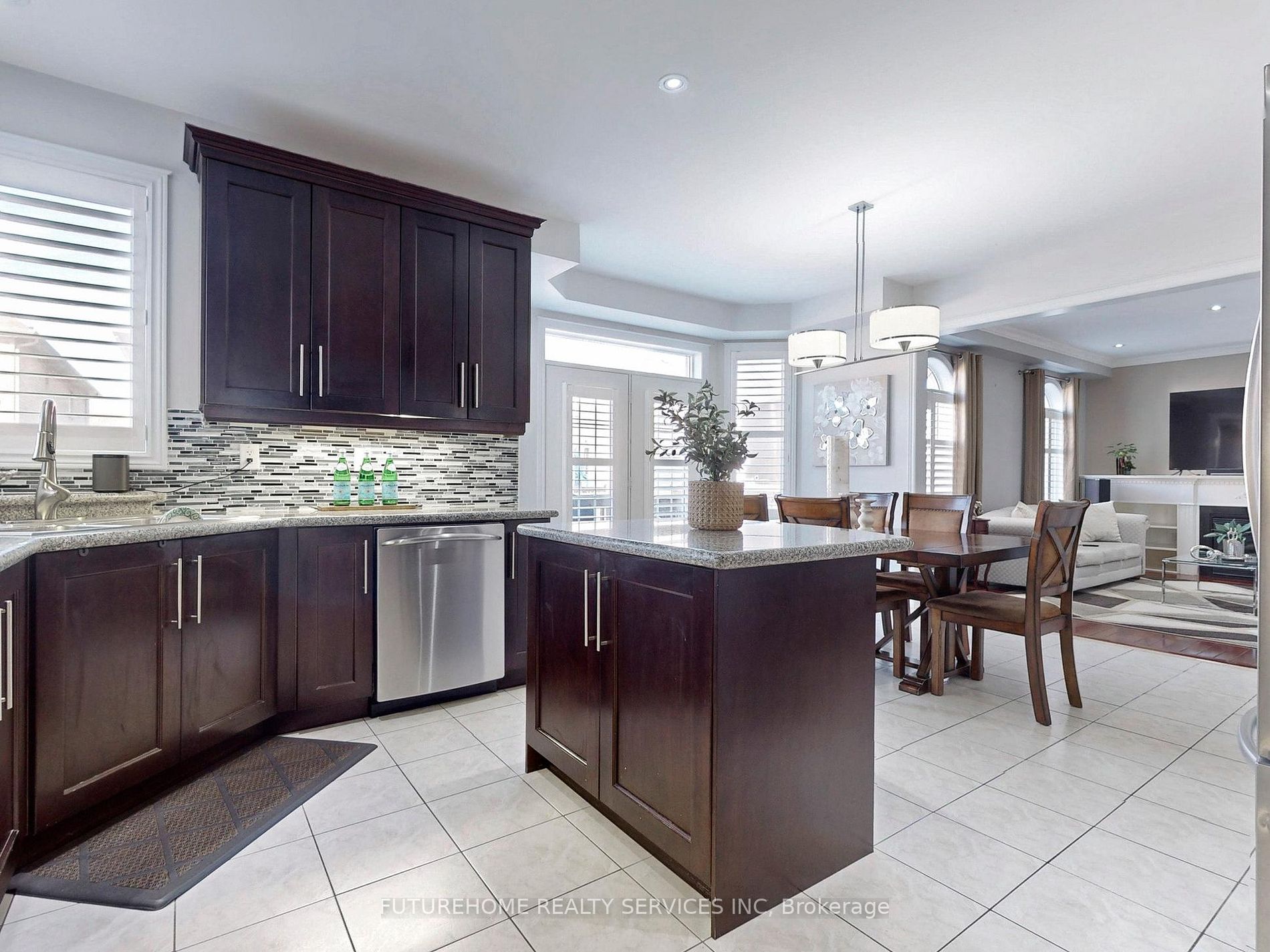 46 Eaglesprings Cres