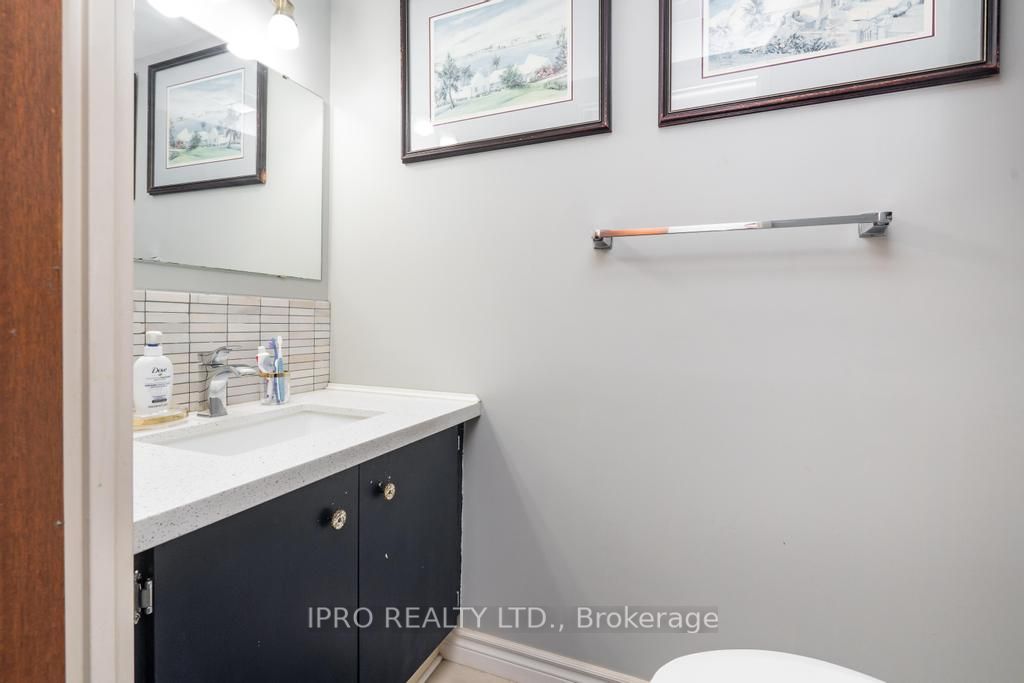 17 Knightsbridge Rd, #1910