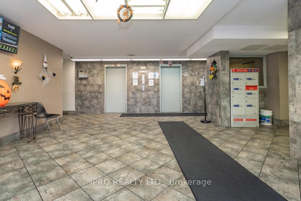 17 Knightsbridge Rd, #1910