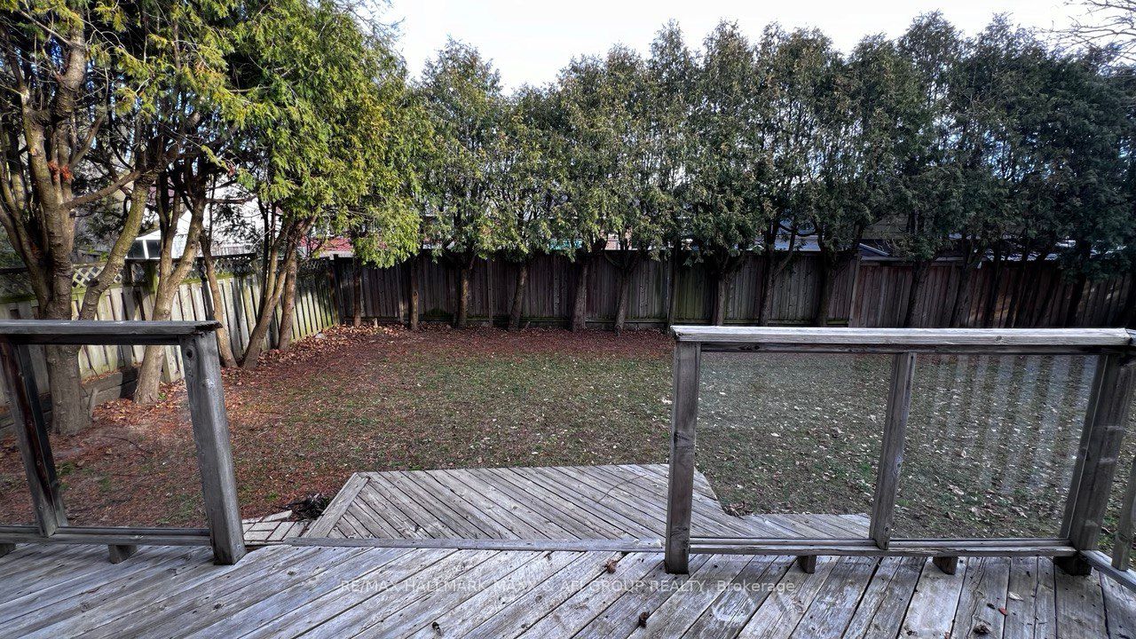 1036 Marley Cres