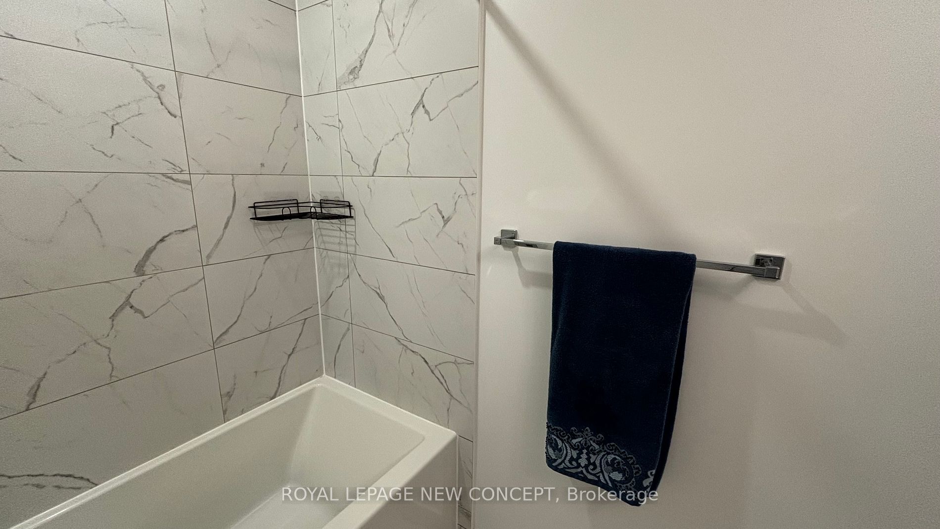 4065 Confederation Parkway, #304