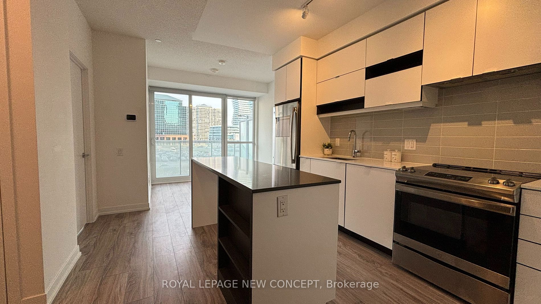 4065 Confederation Parkway, #304
