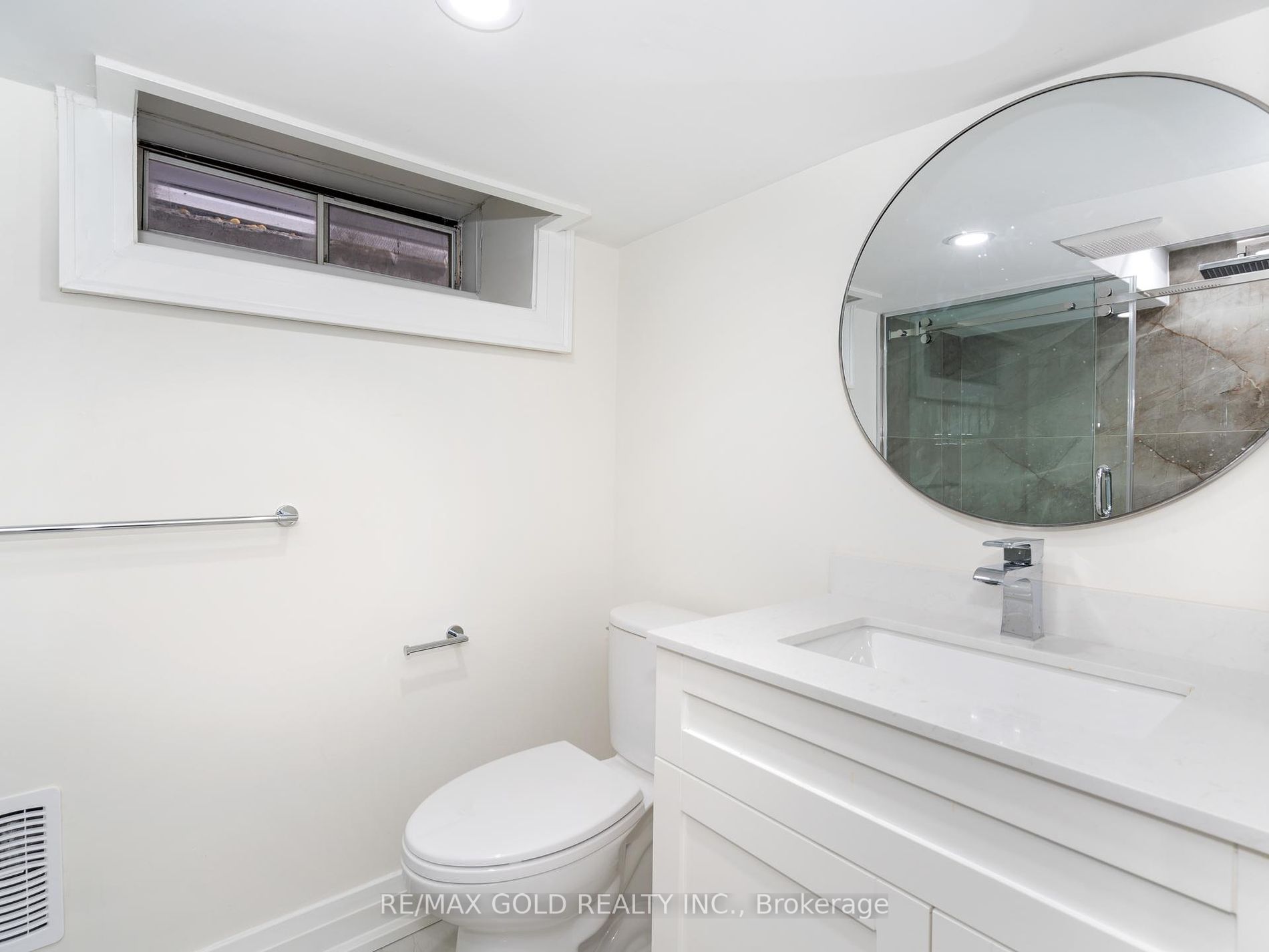 1007 Ossington Ave