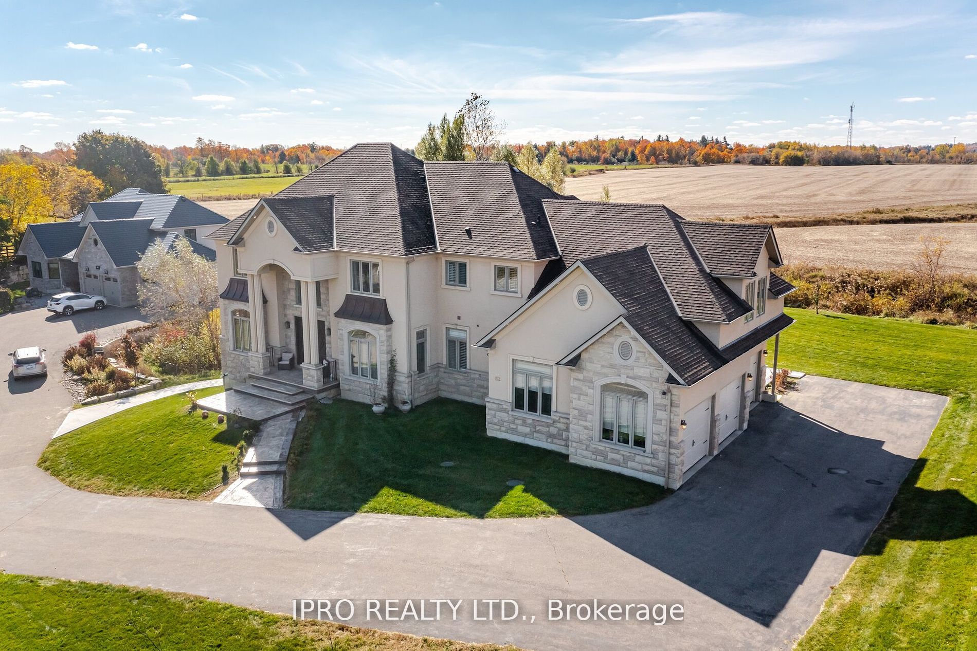 162 Confederation Street