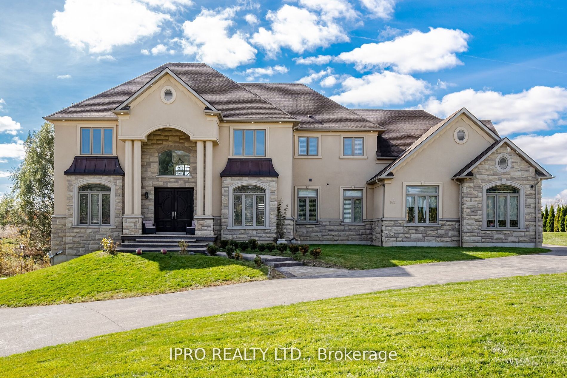 162 Confederation Street