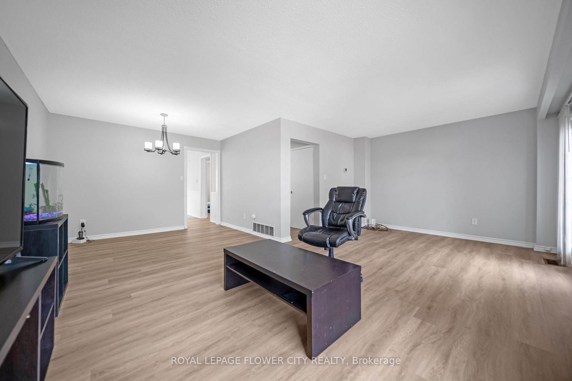 5 Charters Rd