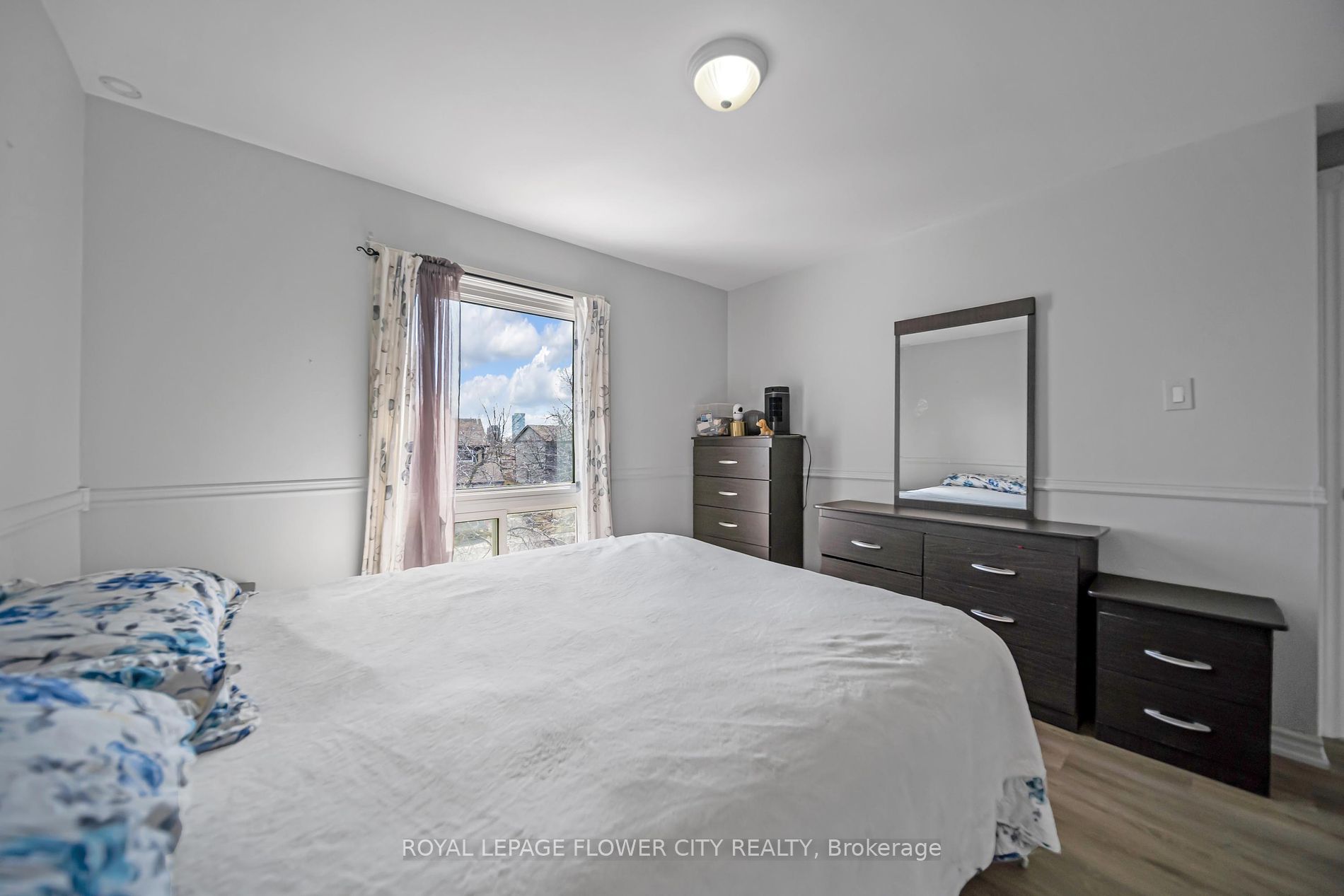 5 Charters Rd