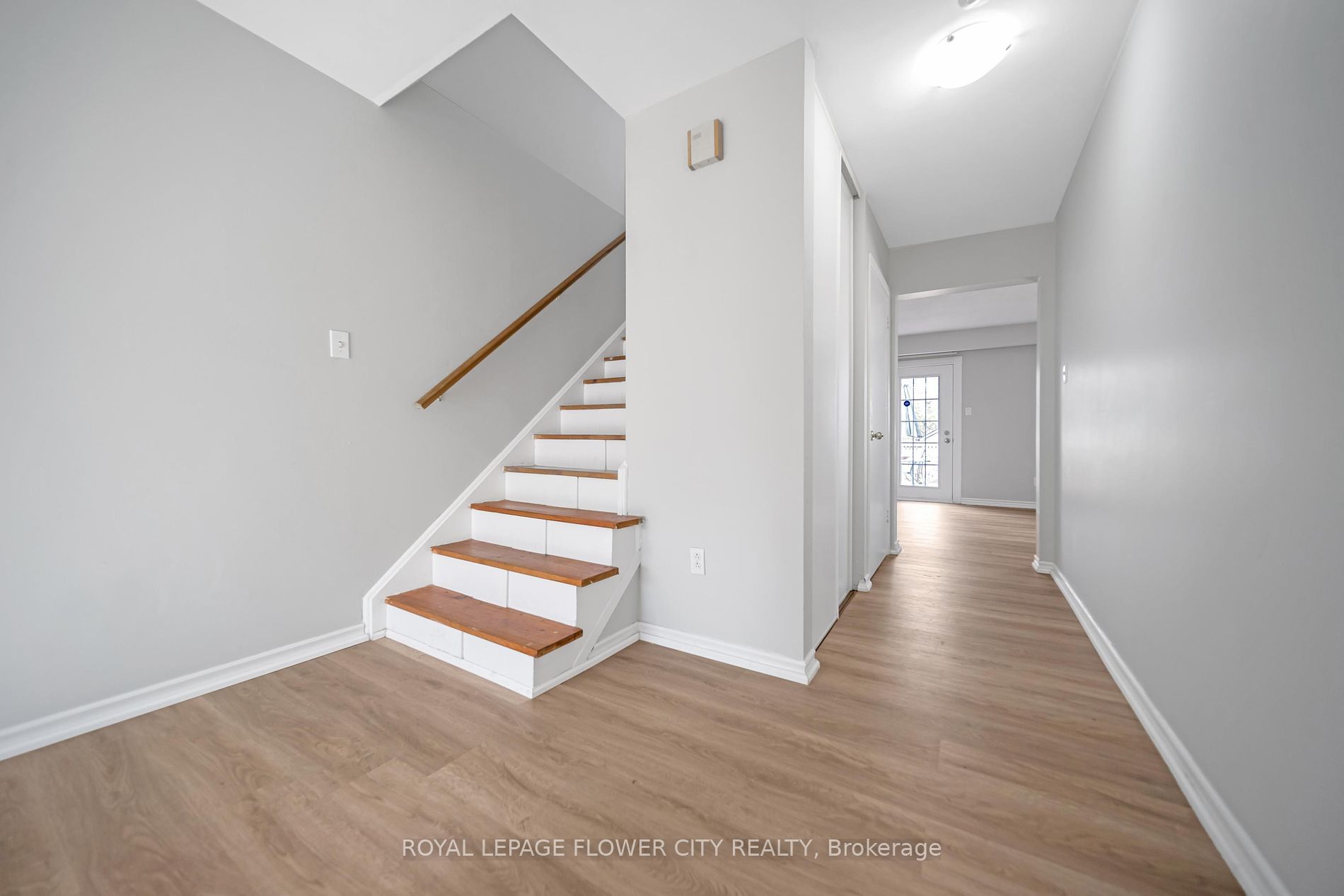 5 Charters Rd