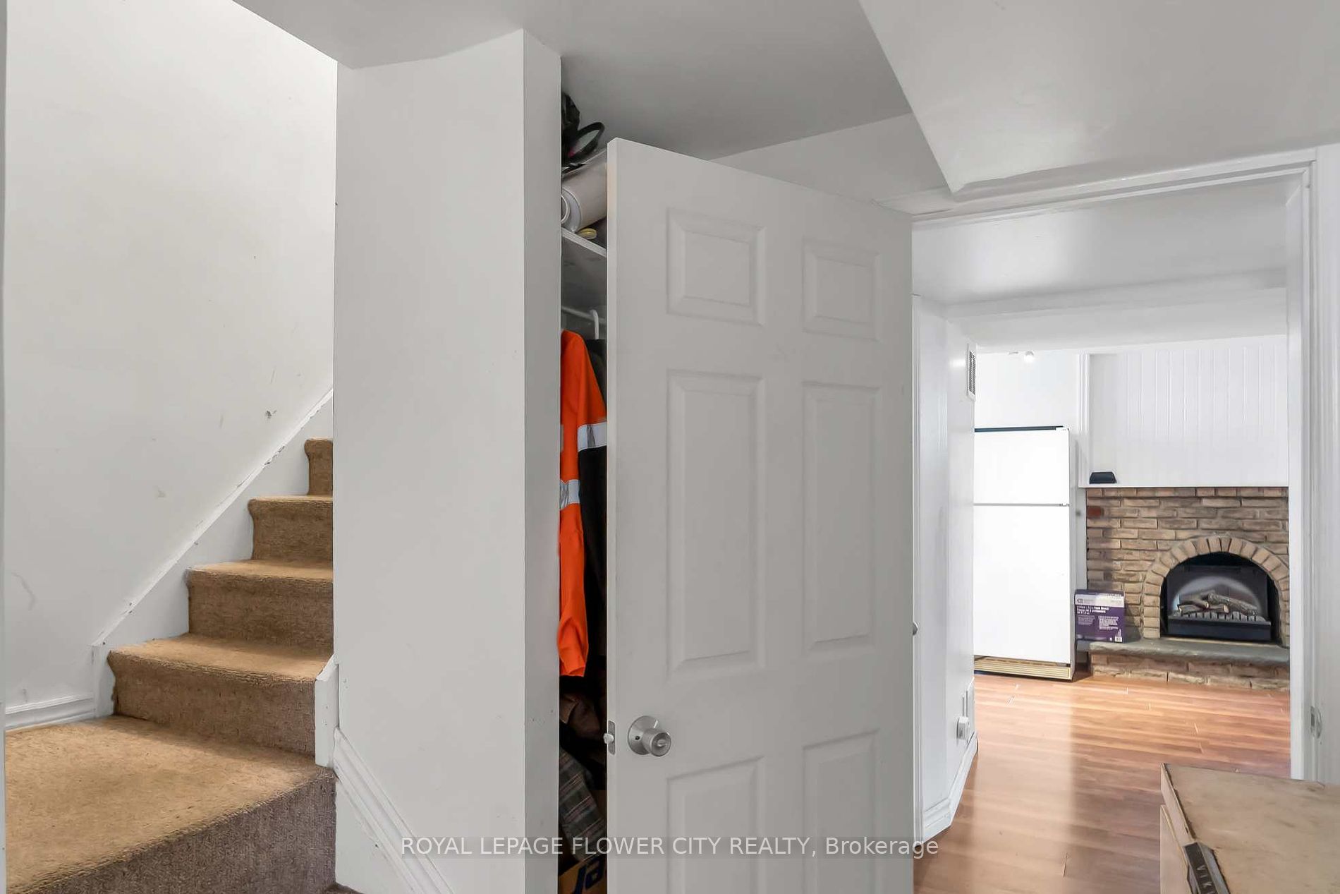 5 Charters Rd