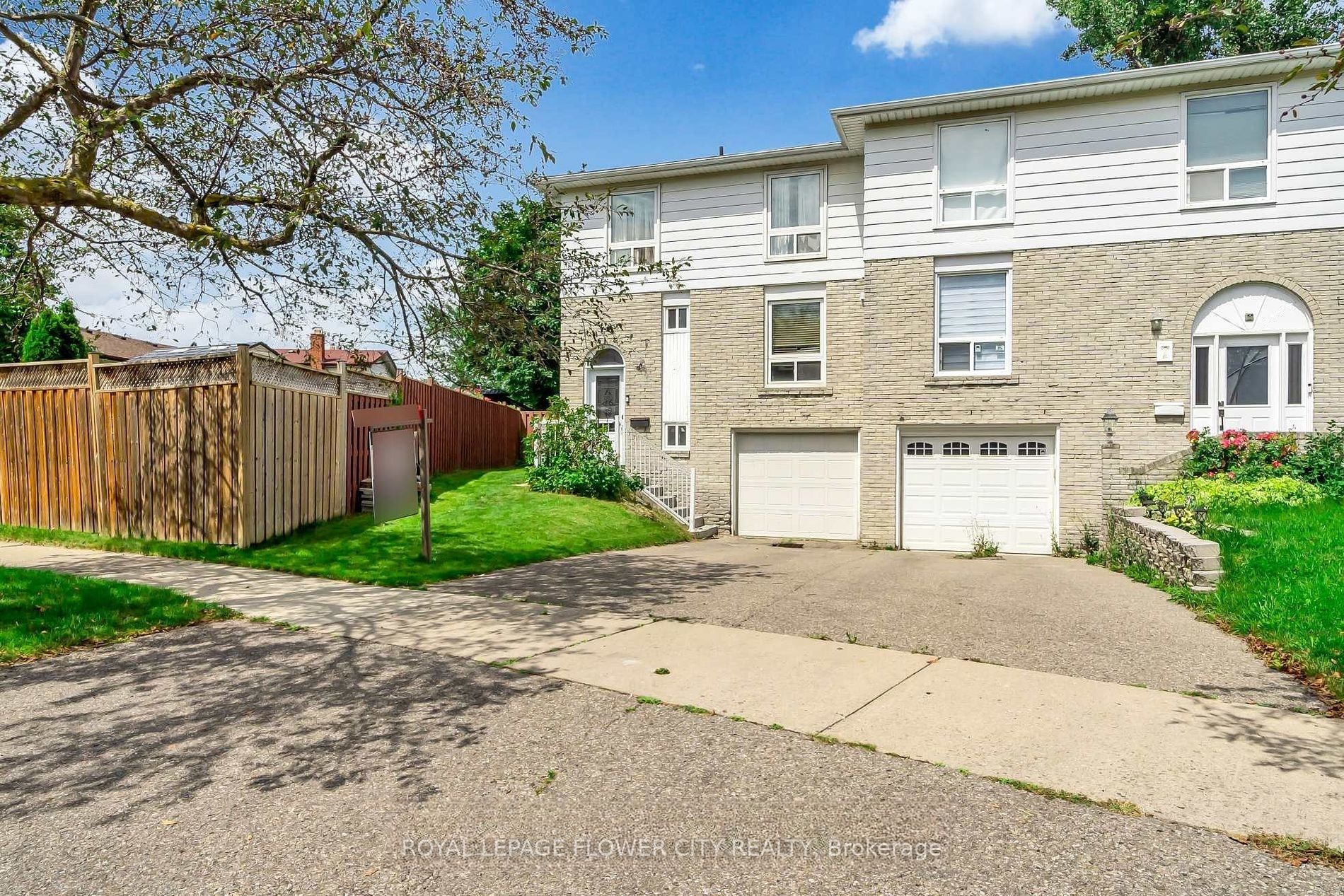 5 Charters Rd