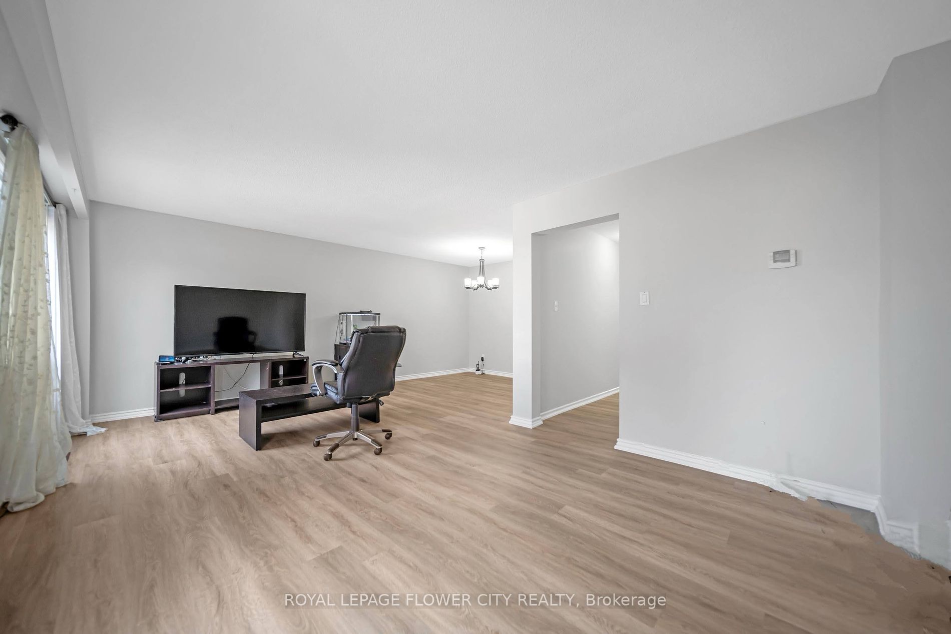 5 Charters Rd