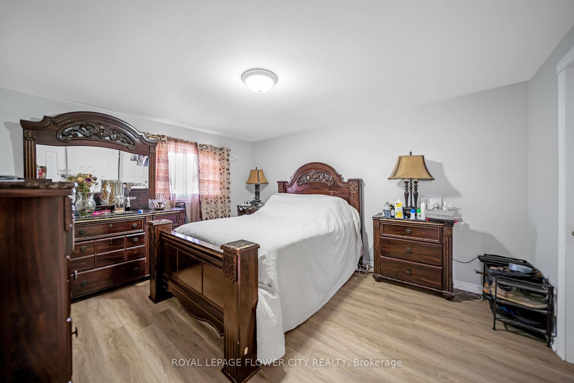 5 Charters Rd