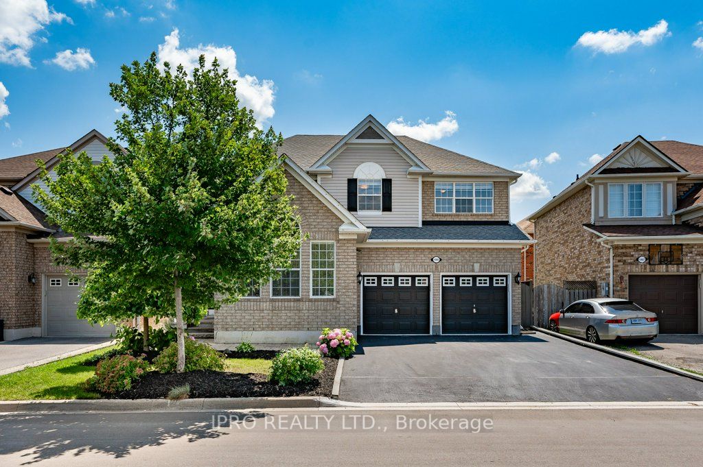 1005 Lancaster Blvd