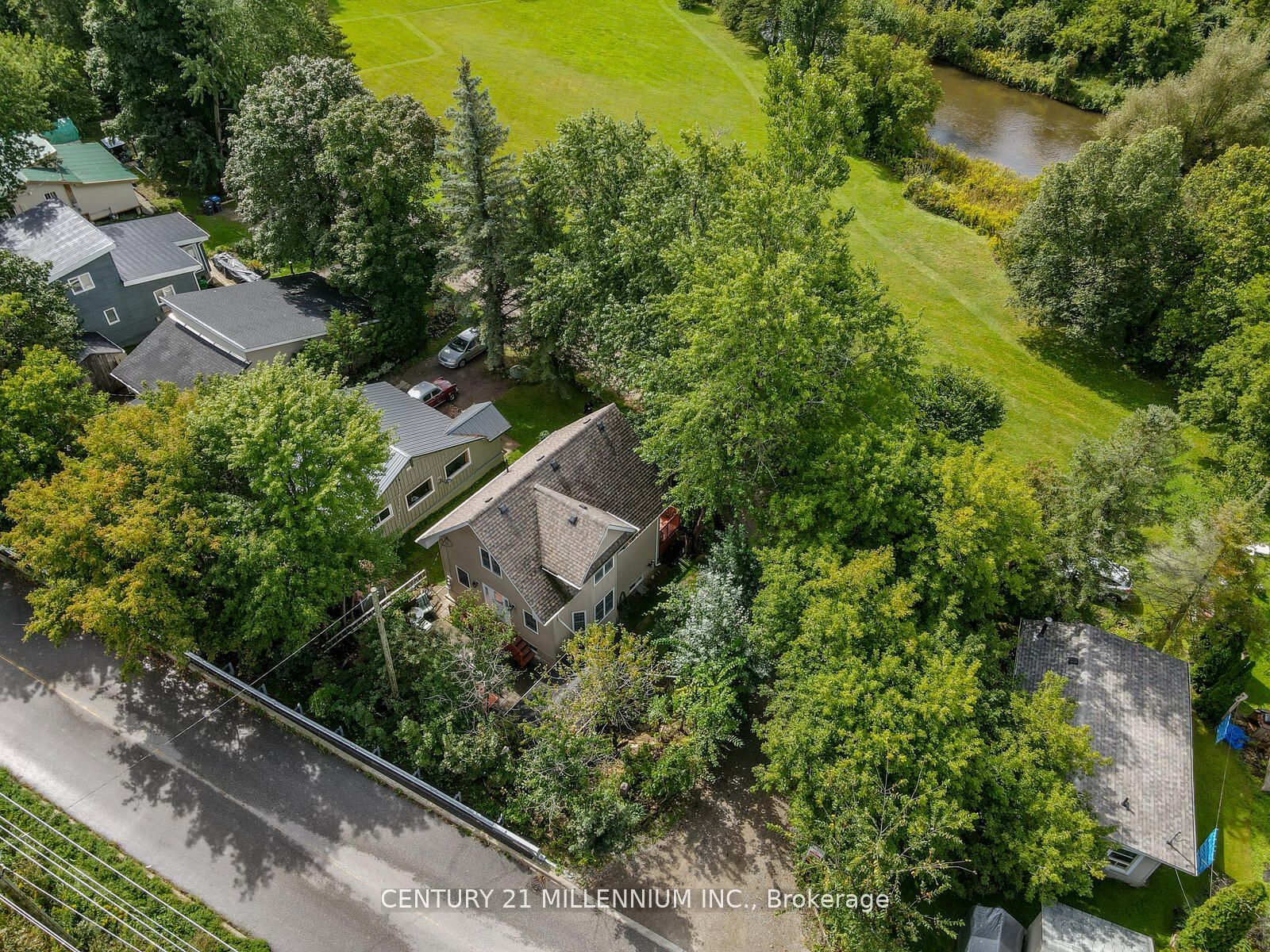 11 Old Pavillion Road