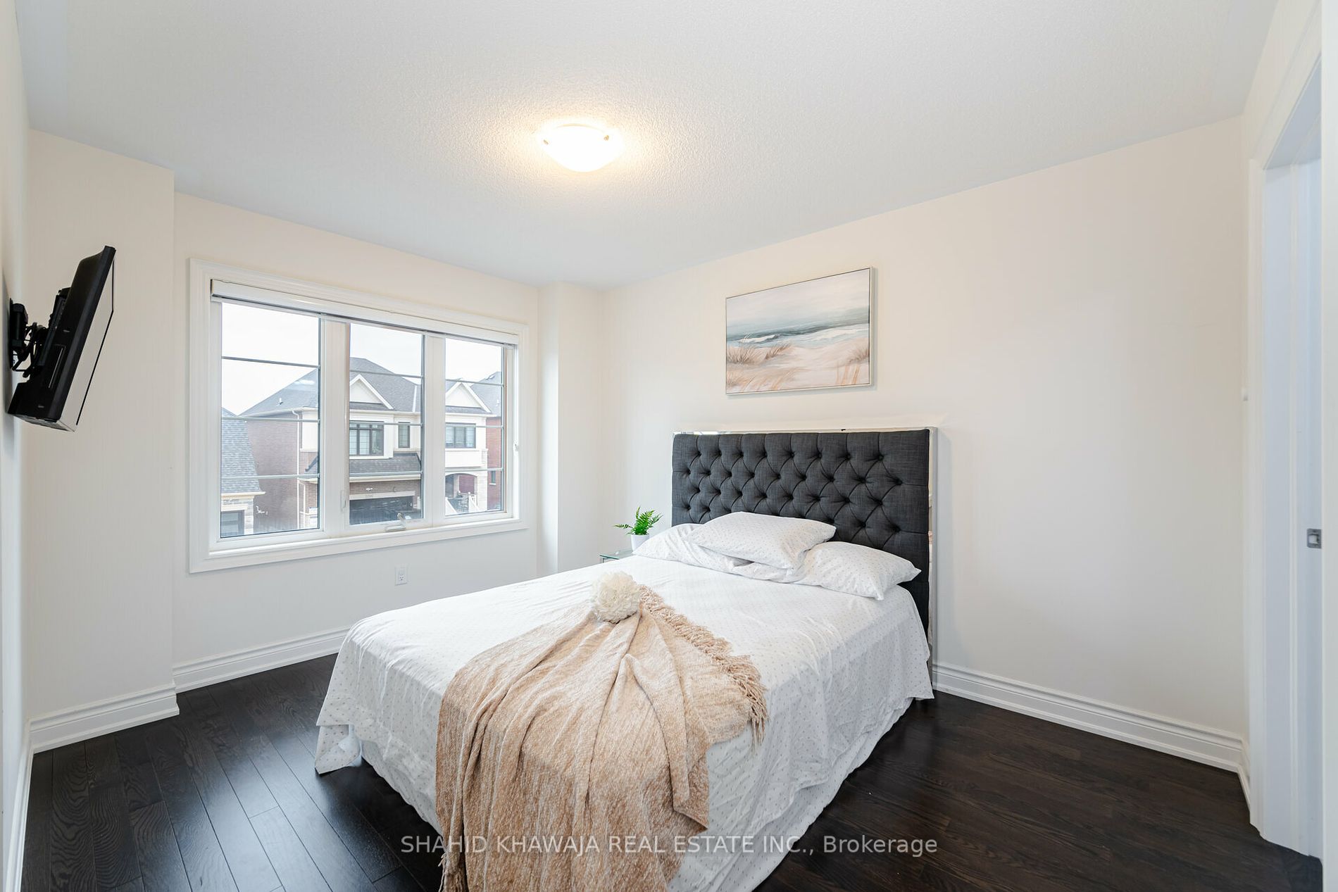 1221 Raspberry Terrace