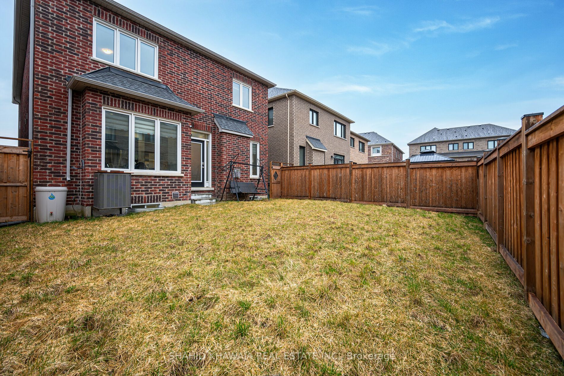 1221 Raspberry Terrace