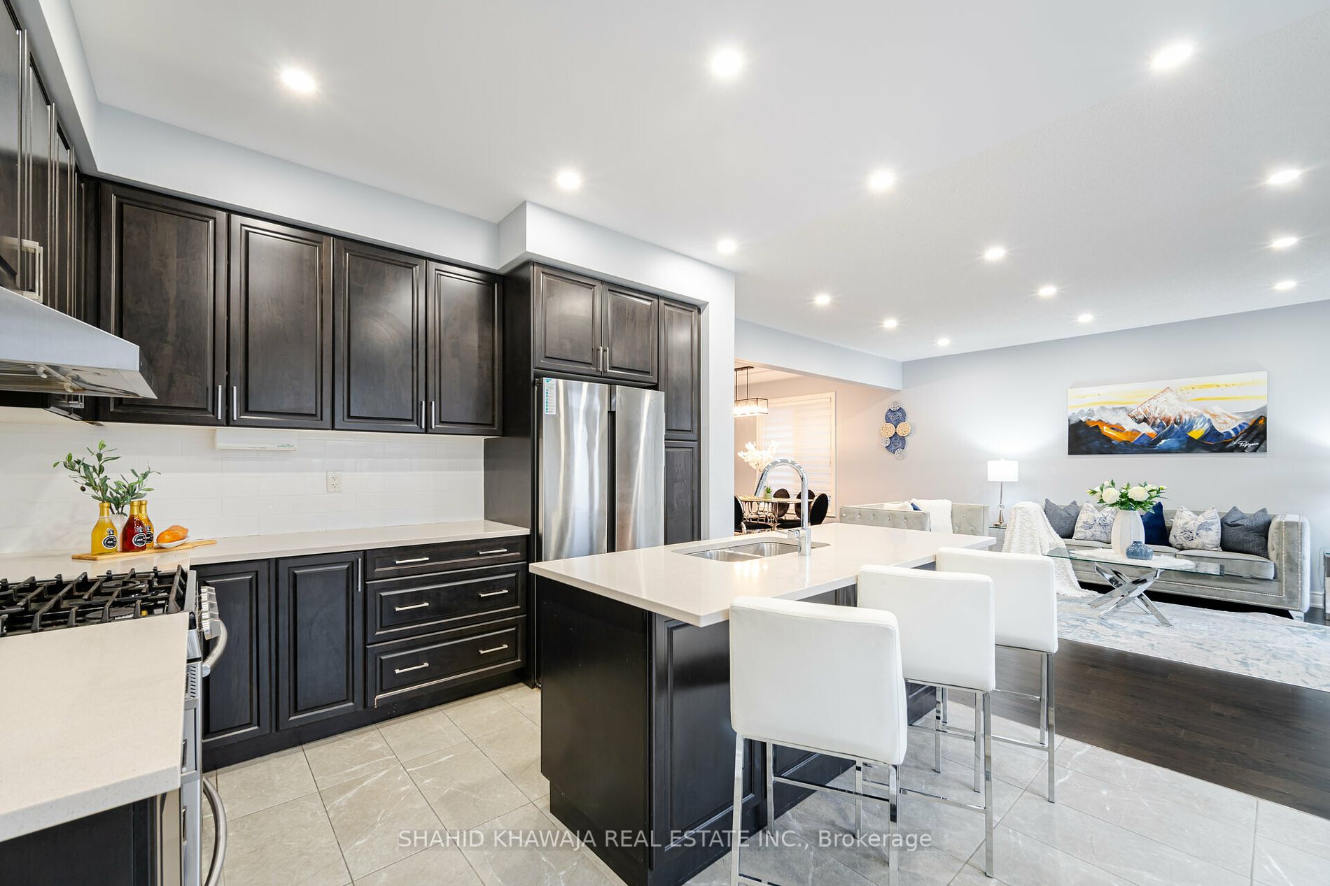 1221 Raspberry Terrace