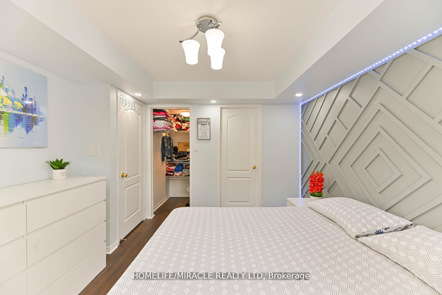 5050 Intrepid Dr, #56