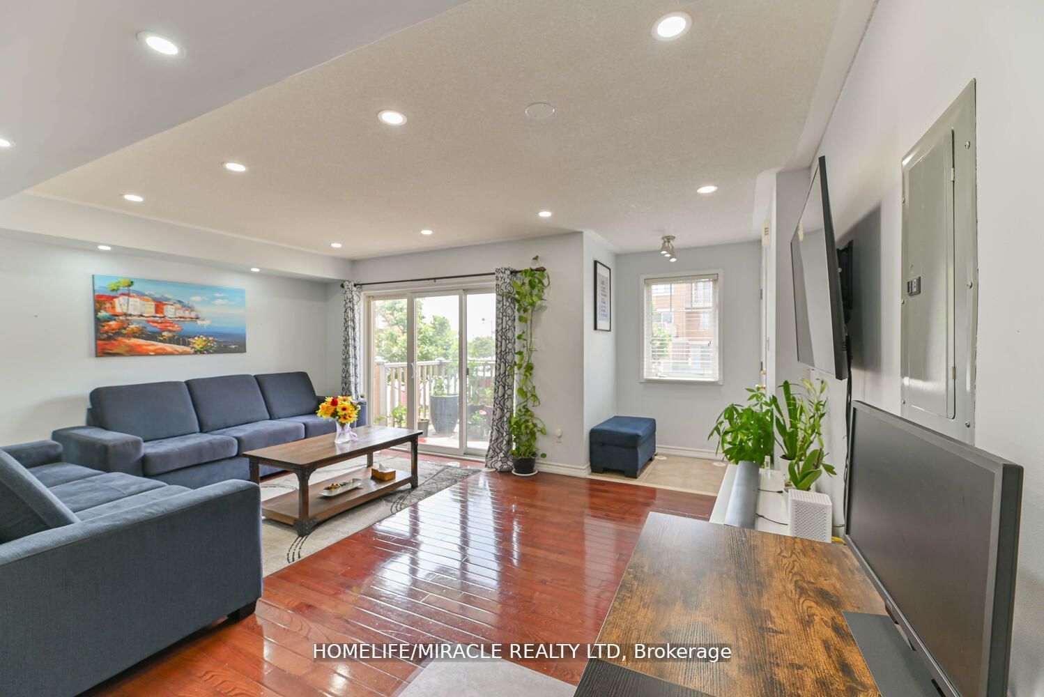 5050 Intrepid Dr, #56