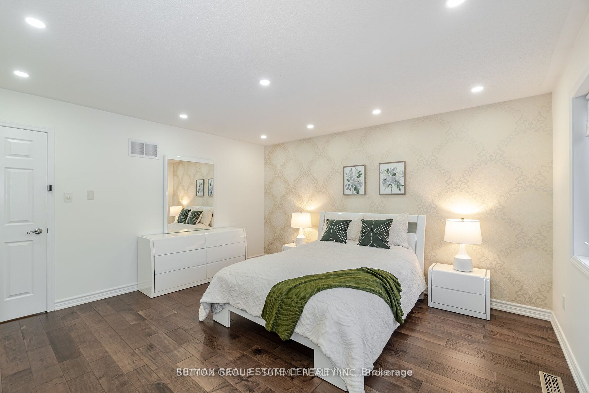 569 Symons Crossing
