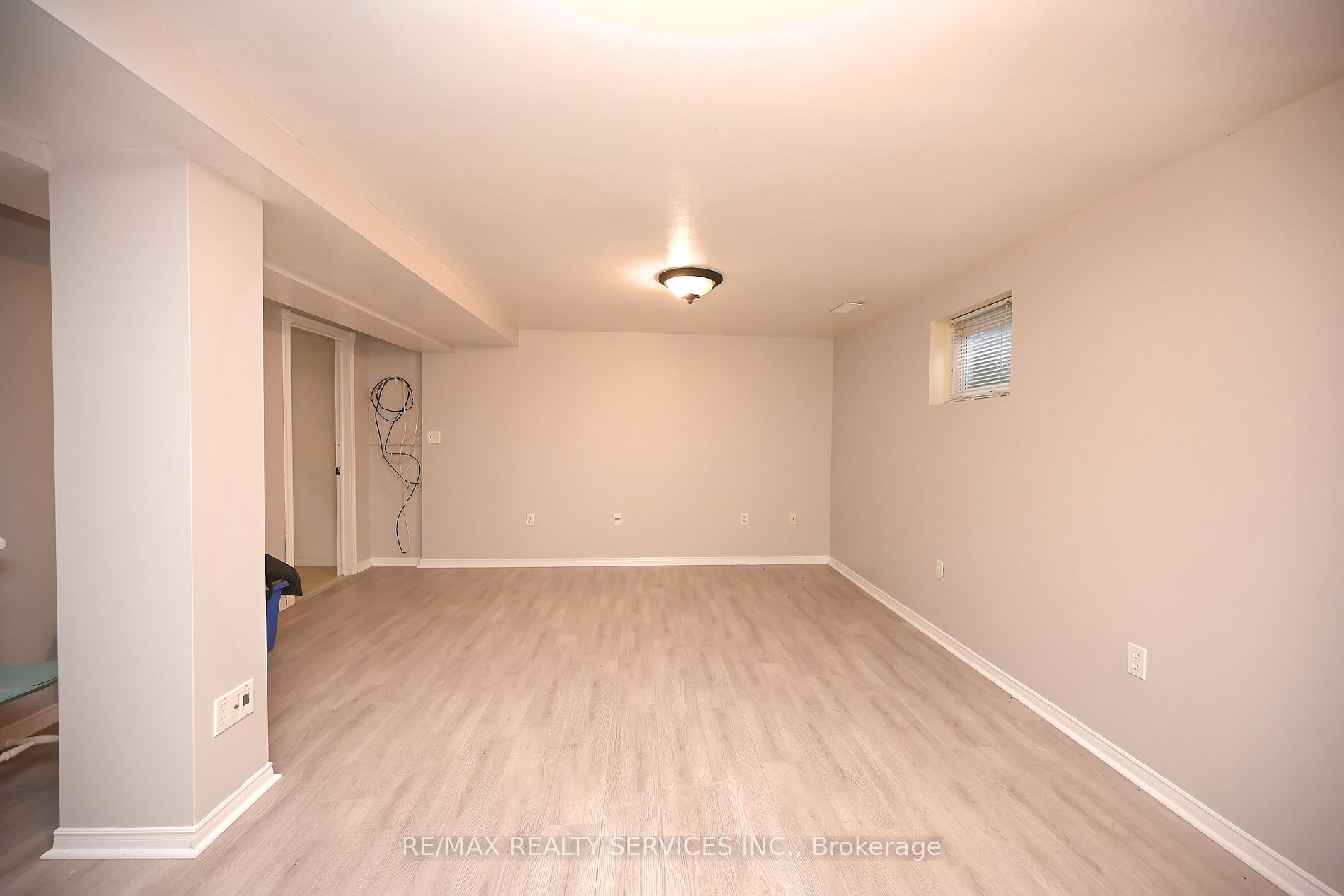 3 Brookdale Cres