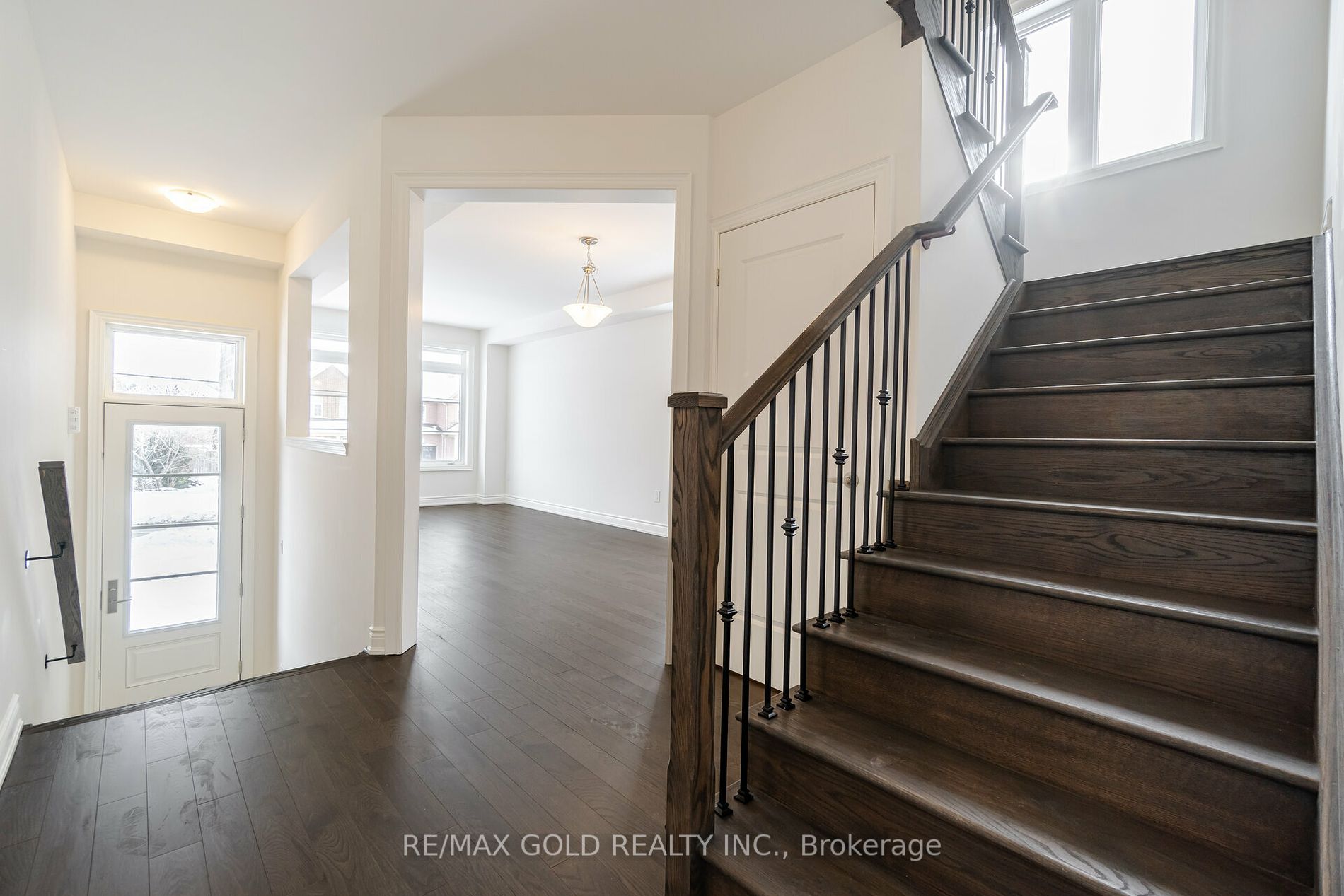 107 Walker Road W