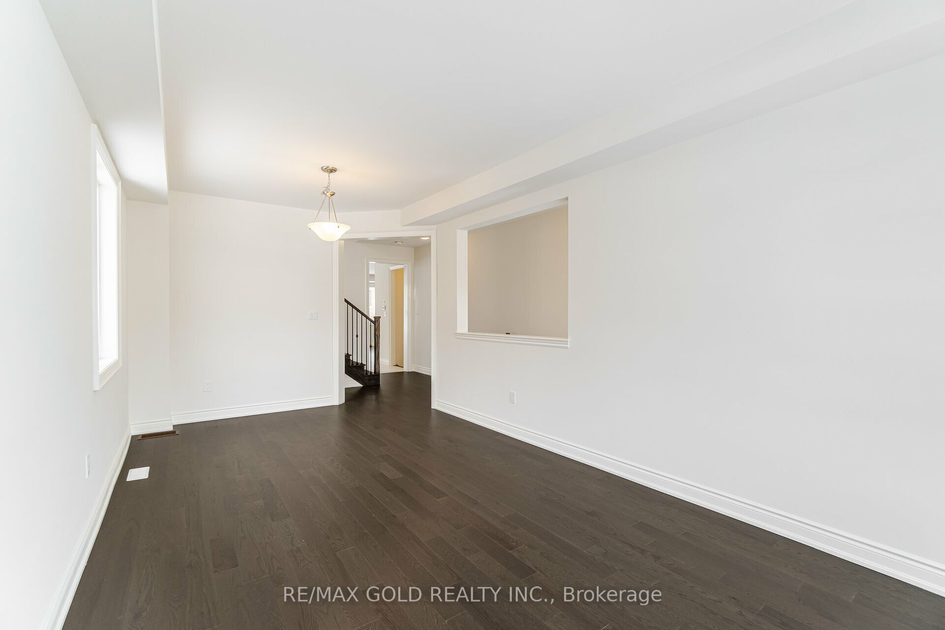 107 Walker Road W