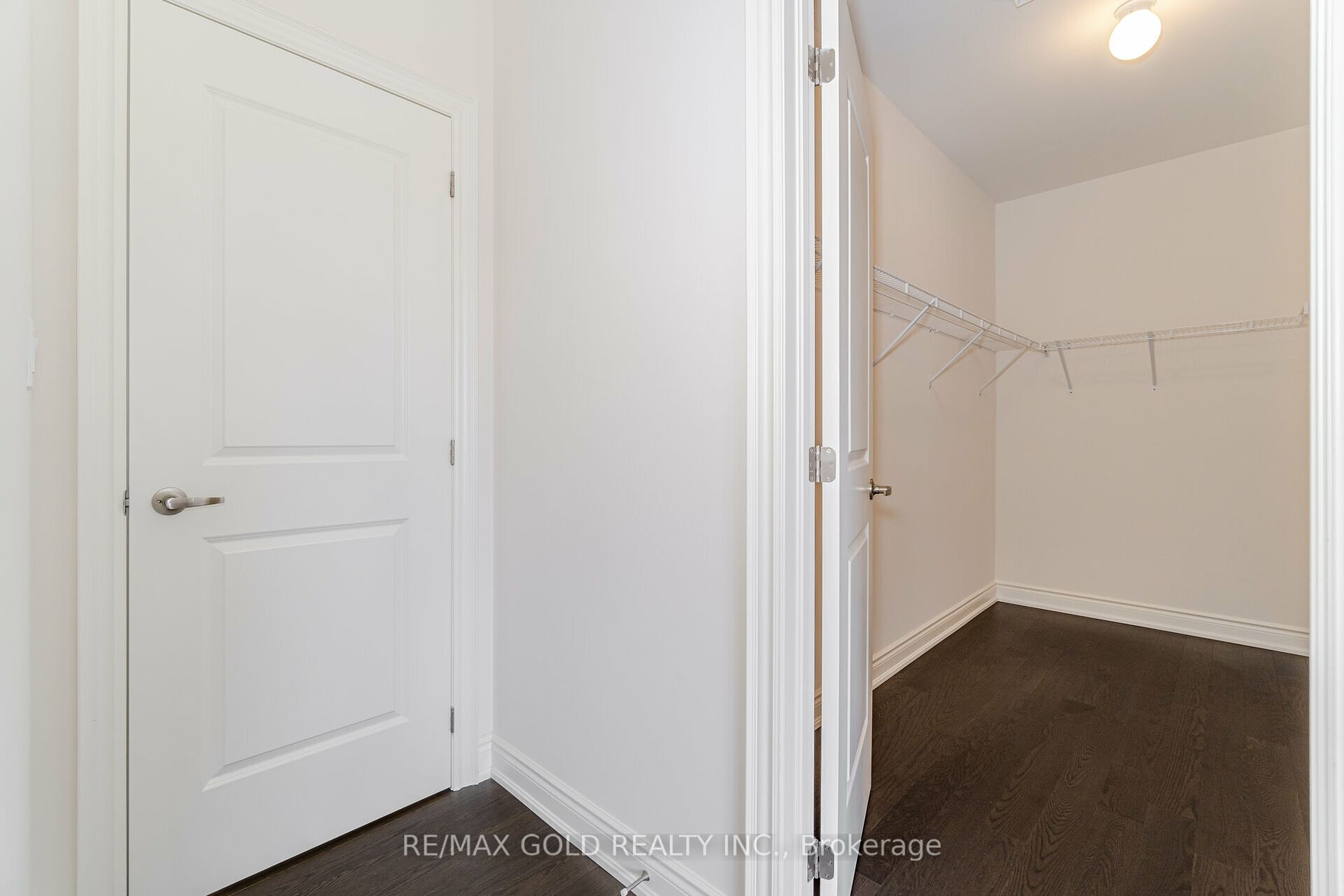 107 Walker Road W