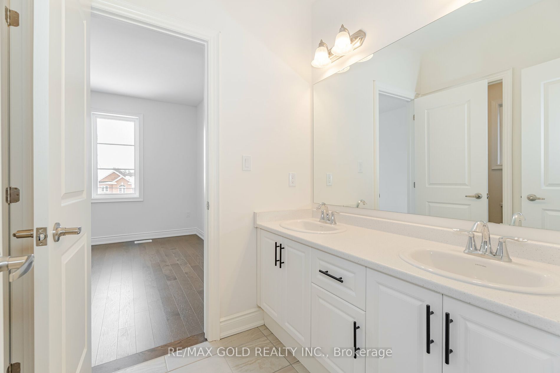 107 Walker Road W