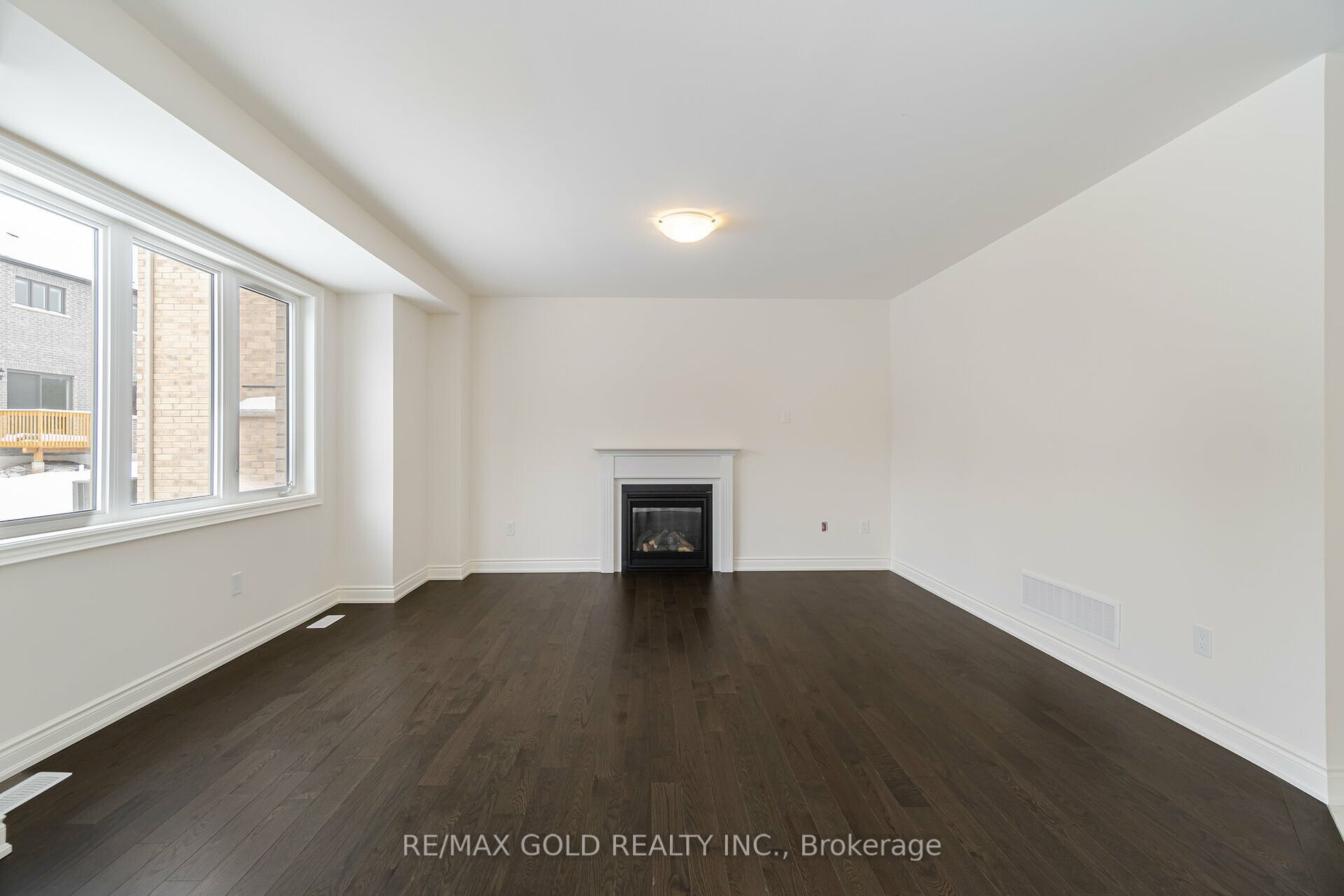107 Walker Road W