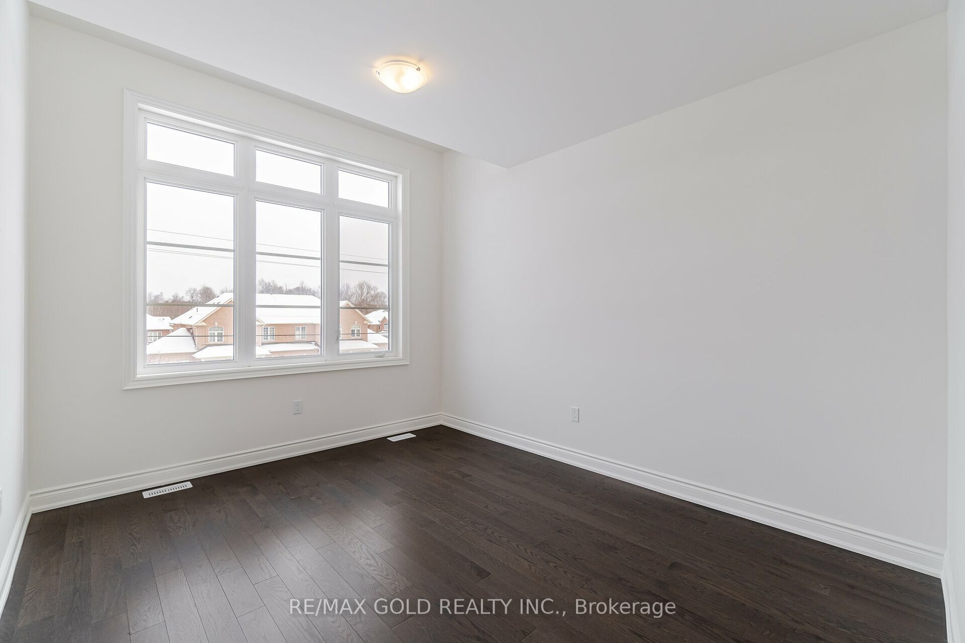 107 Walker Road W