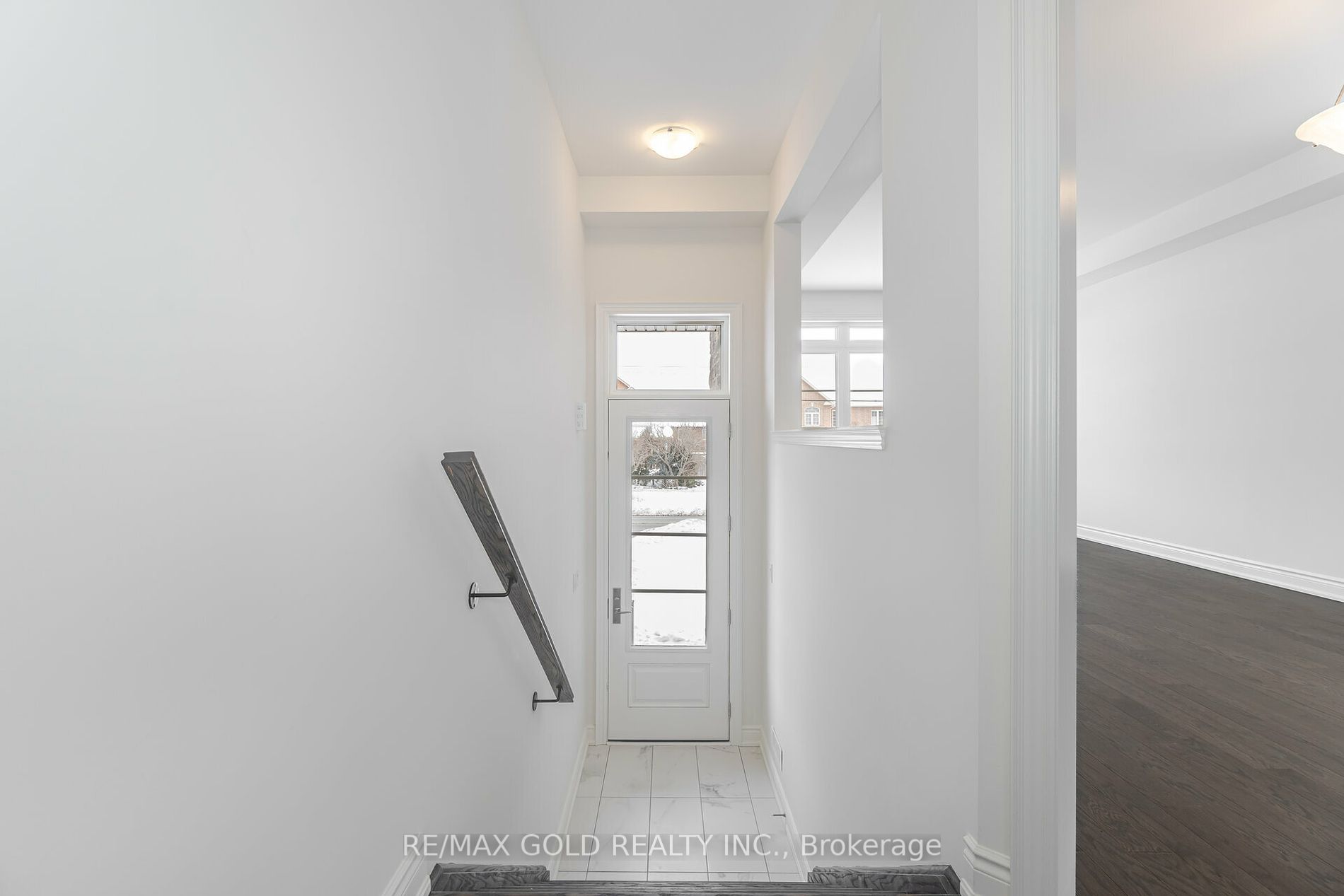 107 Walker Road W