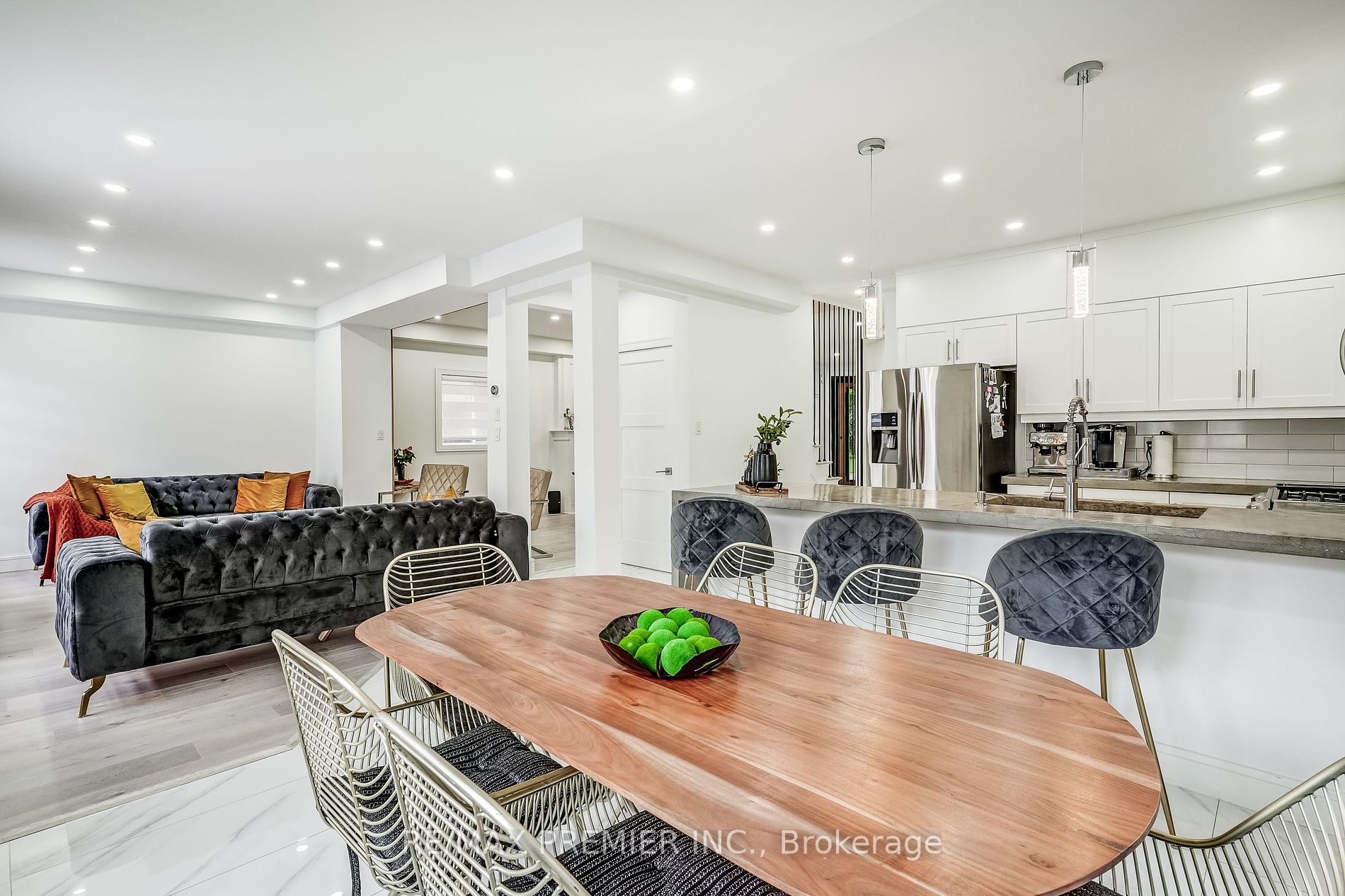57 Mount Hope Rd