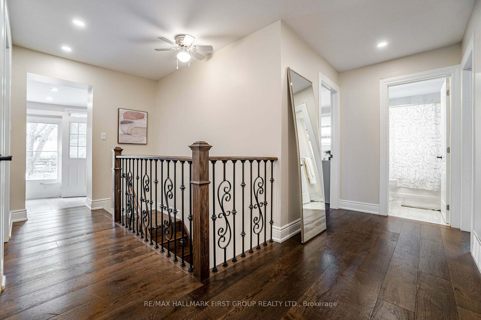 362 King St